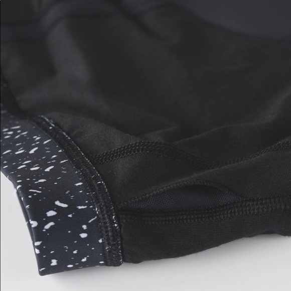 Lululemon Mesh Bra - Picture 4 of 13